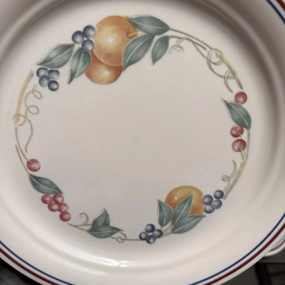 Lot Set of‎ 3 Vintage Corelle Abundance Luncheon Side or Salad Plates 8.5